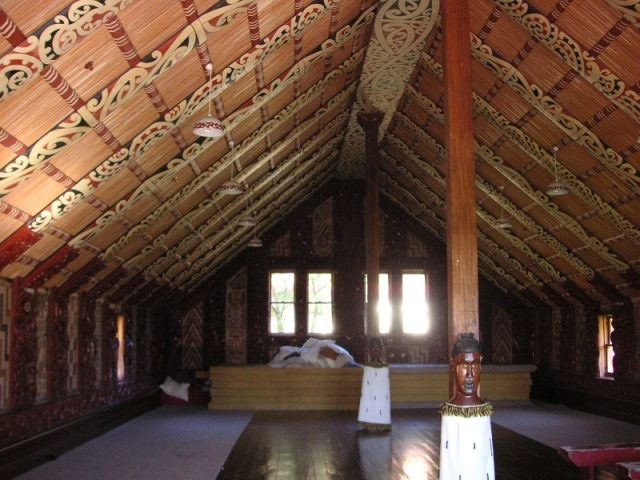 whangara-marae-inside